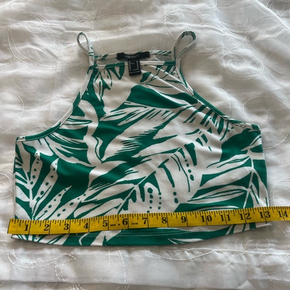 Forever 21 Medium Green/White Crop Tank Top - Picture 4 of 8